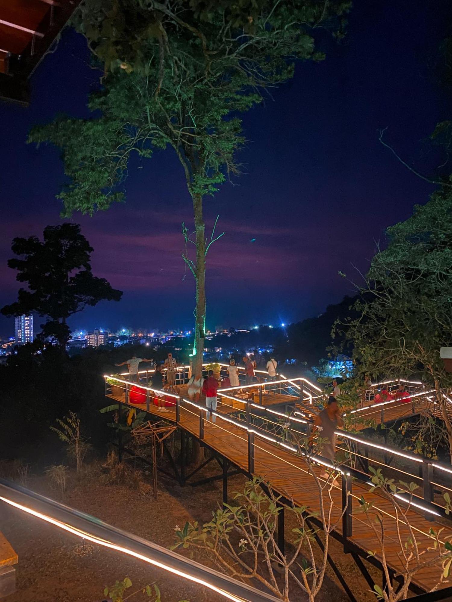 Phuket Jungle Experience Resort Karon Exteriör bild