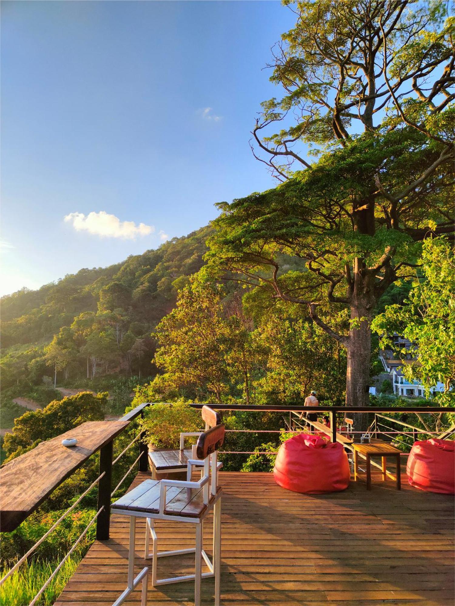 Phuket Jungle Experience Resort Karon Exteriör bild